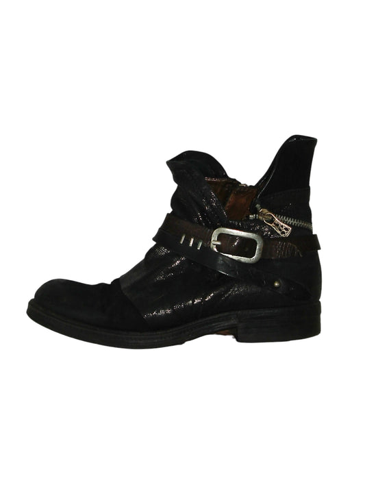 AS98 REFLECT LEATHER BELTED BOOTS