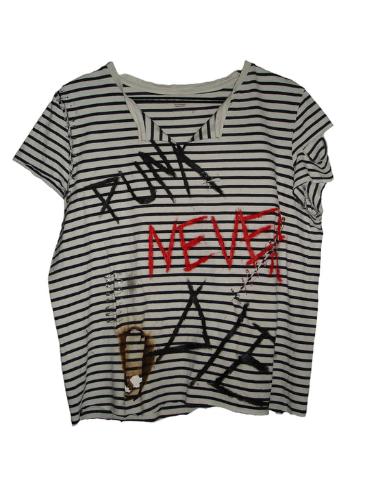 EXCLUSIVE T-SHIRT LOST&LEGENDARY